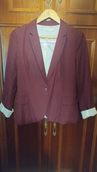 Blazer Granate Stradivarius