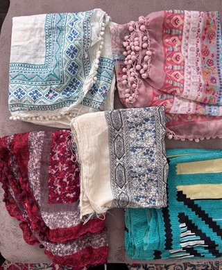 Lote de 5 Pañuelos y Fulares Estampados