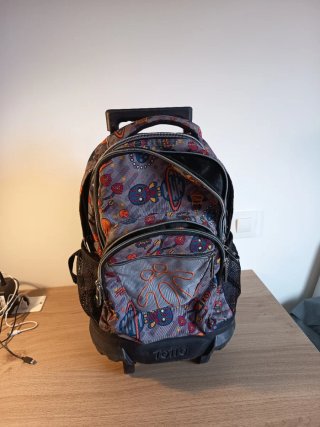 Mochila Escolar con Ruedas Totto
