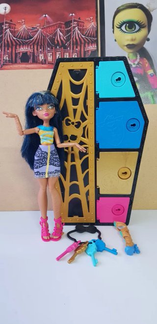 Muñeca Monster High con Armario