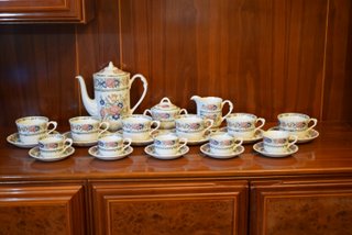 VAJILLA Y JUEGO DE CAFÉ PONTESA ROSALEDA años 70.