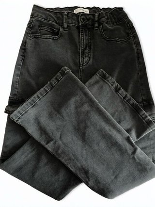 Pantalón vaquero negro Mango
