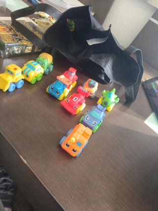 Set de 8 Vehículos de Juguete Blanditos