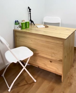 Mesa de escritorio de madera de pino