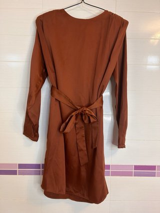 Vestido Marrón con Lazo