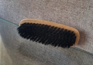 Cepillo pequeño para zapatos