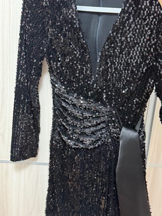 Vestido de Lentejuelas Negro Zara