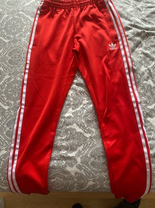 Pantalón de chándal adidas rojo