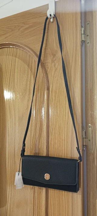 Cartera de mujer negra