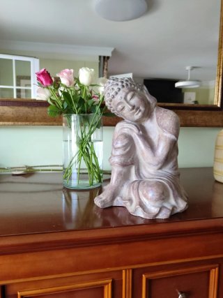 Figura de Buda decorativa