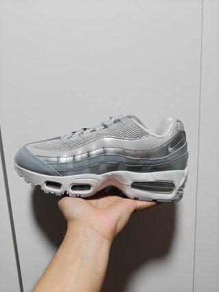 Nike Air Max 95 SE Gris Talla 39