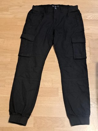 Pantalón Cargo Negro