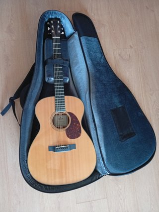 Guitarra Sigma 000M-18 + Estuche SSC-OM