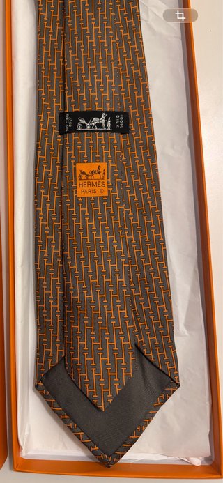 Corbata Hermès