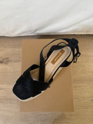 Sandalias de plataforma Keslem negras