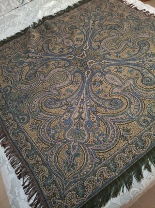 Mantón Jamawar Indumentaria Regional
