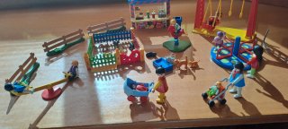 Mix de Playmobils, parque infantil