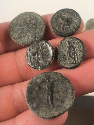 Lote de 5 Monedas Griegas y Romanas