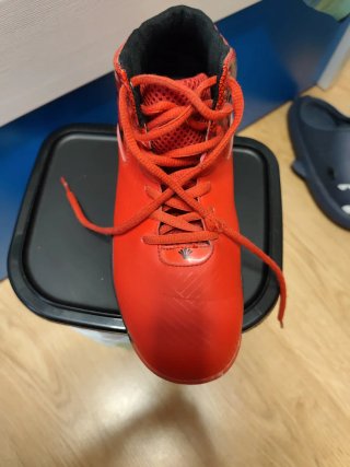 Zapatillas tipo baloncesto Rojas Talla 41