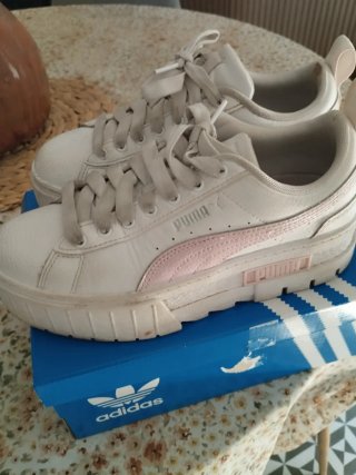 Zapatillas Puma Blancas y Rosas