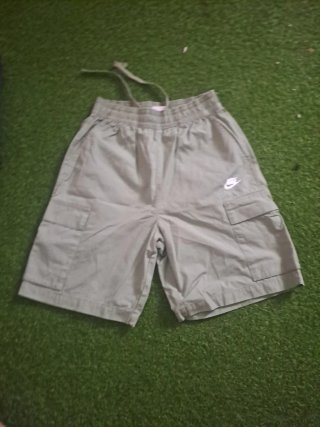 Pantalón corto Nike verde