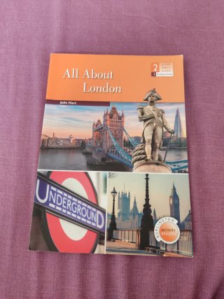 Allí abour London- Julie Hart