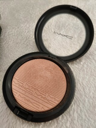 Iluminador MAC Extra Dimension Ice Apricot