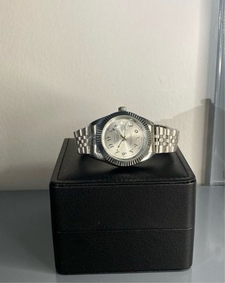 Reloj Seiko Mod Datejust Plateado