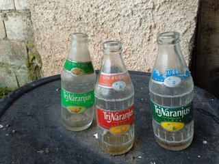 Botella Trinaranjus años 80