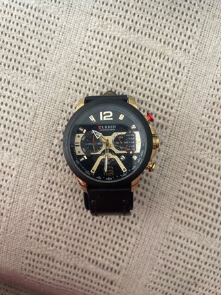 Reloj Curren Negro y Dorado