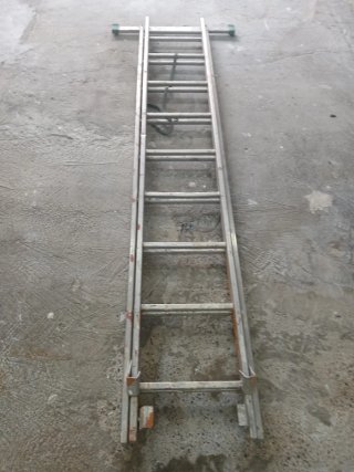 Escalera de Aluminio de 5 Metros