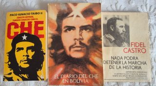 Libros del Che y Castro