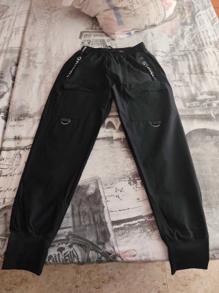 Pantalón Negro Estilo Cargo