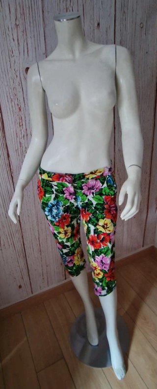 Pantalón Pirata Vintage Estampado Floral