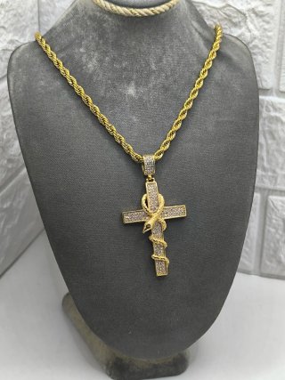 Colgante Cruz con Serpiente Chapado en Oro