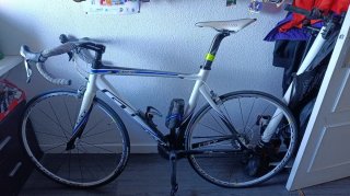Bicicleta de Carretera GT de Carbono