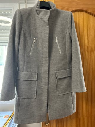 Abrigo corto gris talla 44