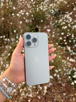 iPhone 15 Pro Max Gris