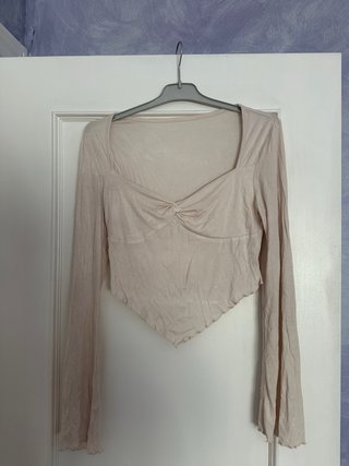 Camiseta blanca con detalle frontal