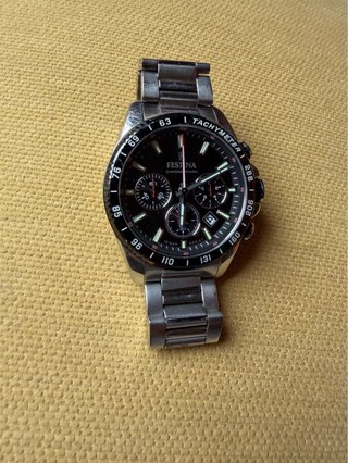 Reloj Festina Cronógrafo Plateado