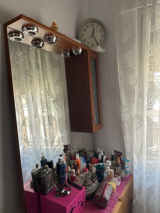 Espejo de baño con mueble y luces