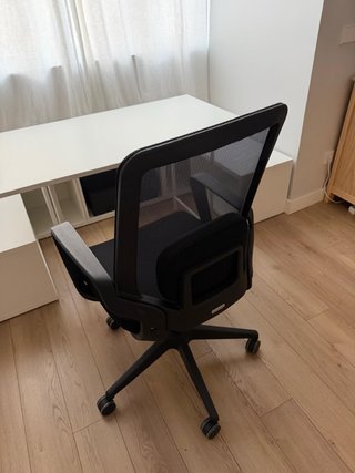 Silla de oficina negra