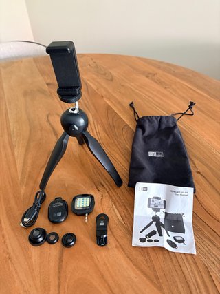 Kit Trípode y Lentes Smartphone Case Logic
