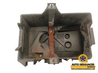 Soporte bateria Ford Fiesta (CBK)(2002->)