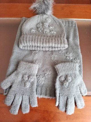 Conjunto de Gorro, Bufanda y Guantes Niña