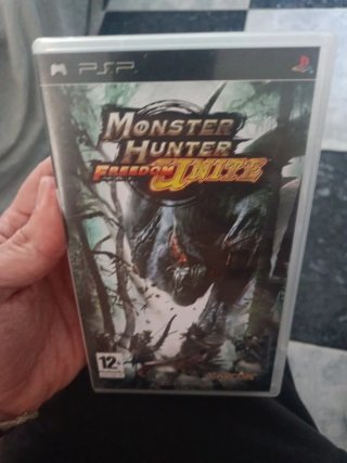 Monster Hunter Freedom Unite (PSP) pal España