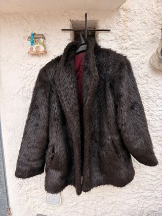 Abrigo de Piel Marrón y Negro