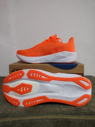 Zapatillas Asics Novablast 6 talla 44