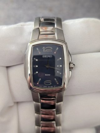 Reloj Seiko Plateado con Esfera Azul