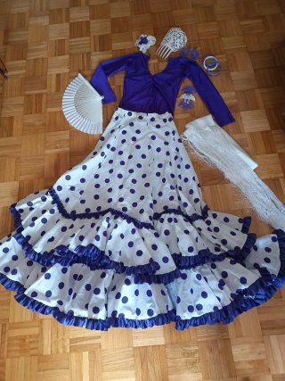 Vestido Flamenco con complementos